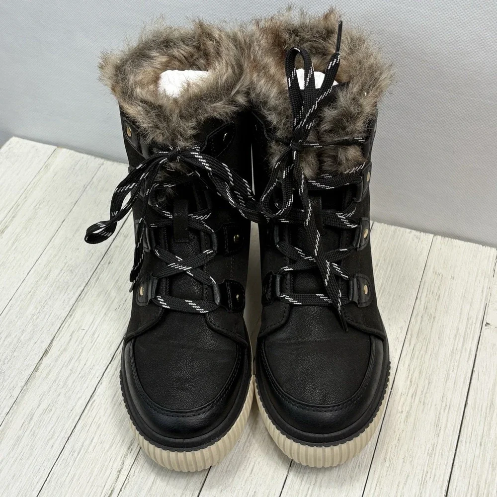 Journee Collection Glacier Black Faux Fur Lace-Up Winter Boots Women's‎ 6 NEW